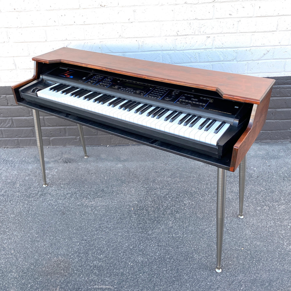 CV Keyboards Wurli 140 Vintage-Style Piano Shell Keyboard Stand